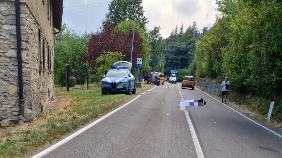 Schianto in moto, muore un uomo di 49 anni