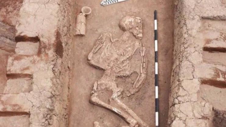Scoperta una necropoli e un antico villaggio risalenti a 6mila anni fa nel Delta orientale dell’Egitto