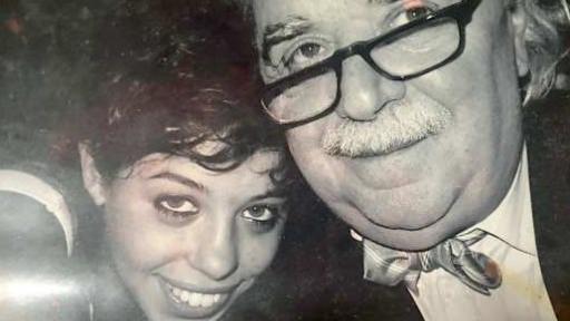 Nella foto l’artista Giuliano Della Casa con la figlia Virginia