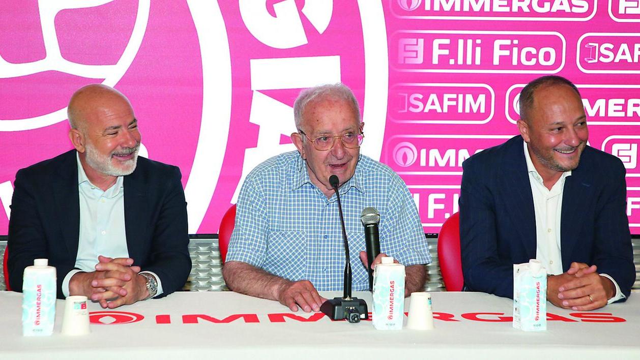 Versati due milioni di fideiussione: Salerno ha salvato la Reggiana