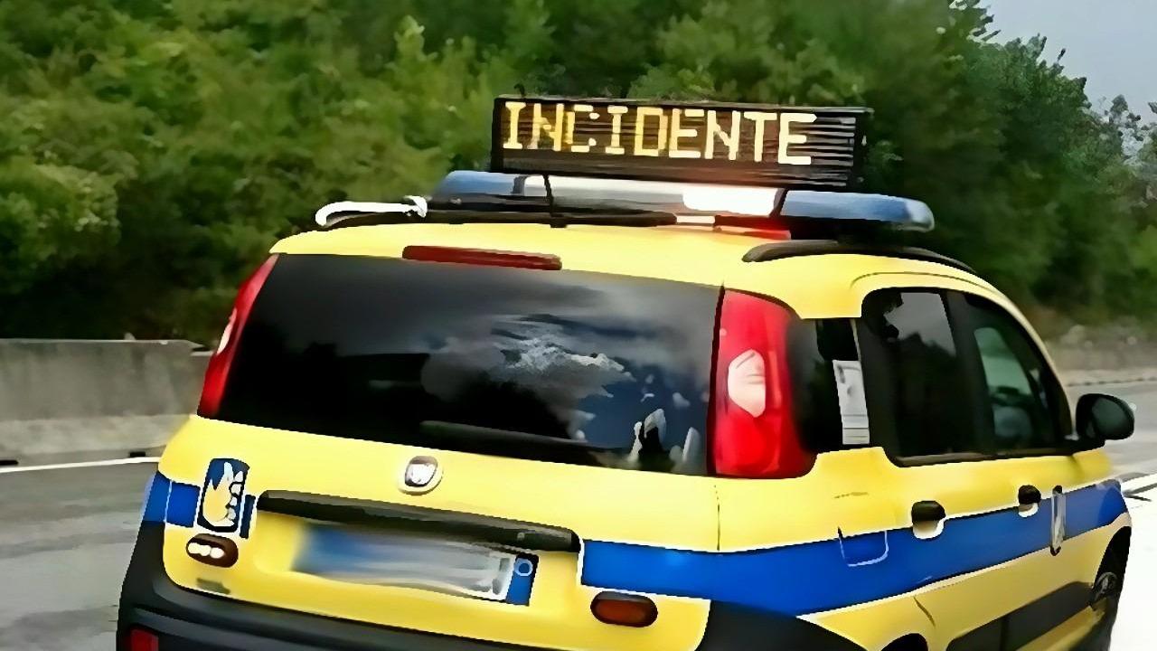 Incidente auto – moto, il traffico in tilt: bloccato un tratto della statale