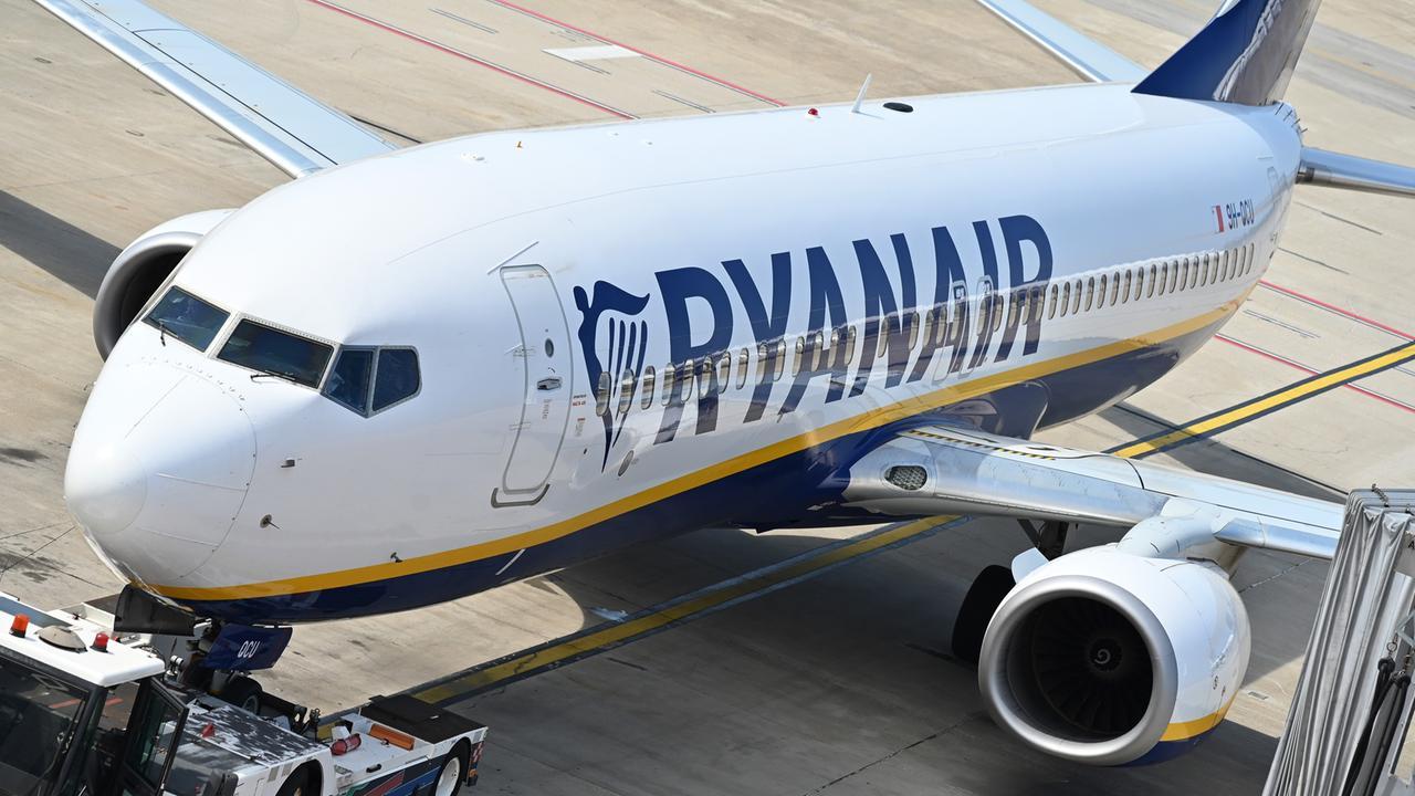Trasporti, via libera del Consiglio regionale al taglio delle tasse aeroportuali per le compagnie