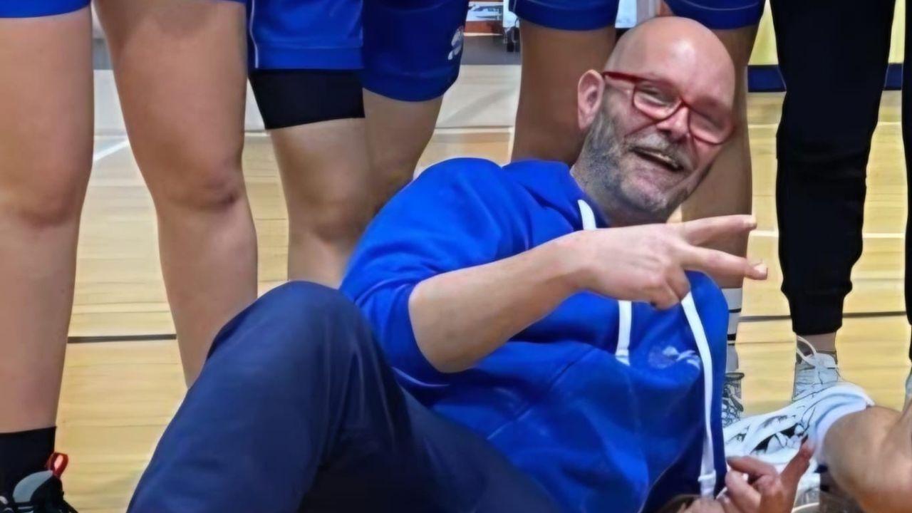 
	Il coach

