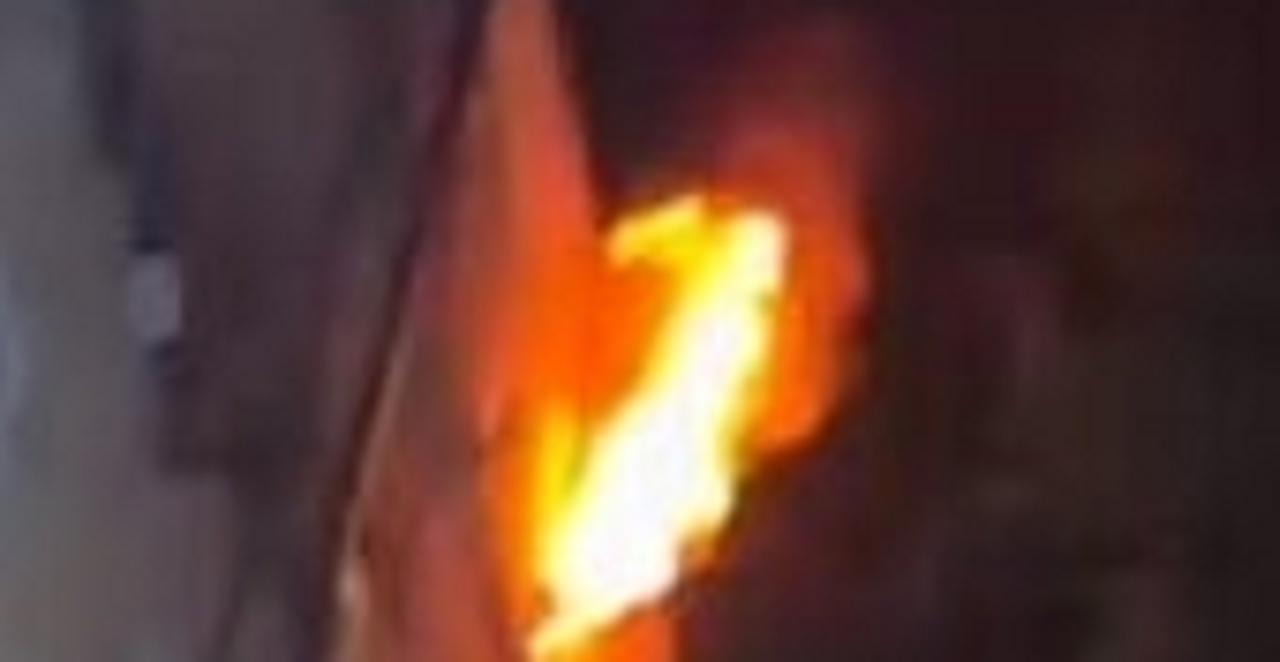 Livorno, distrutta da un incendio una casa popolare occupata