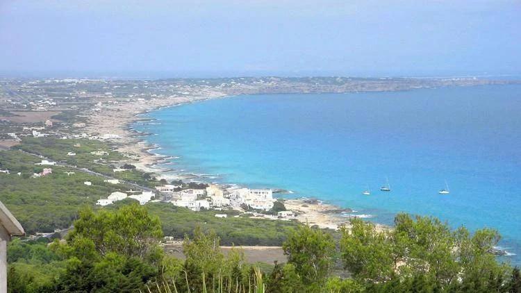 Tragedia a Formentera, italiano muore mentre nuota nelle acque di Llevant