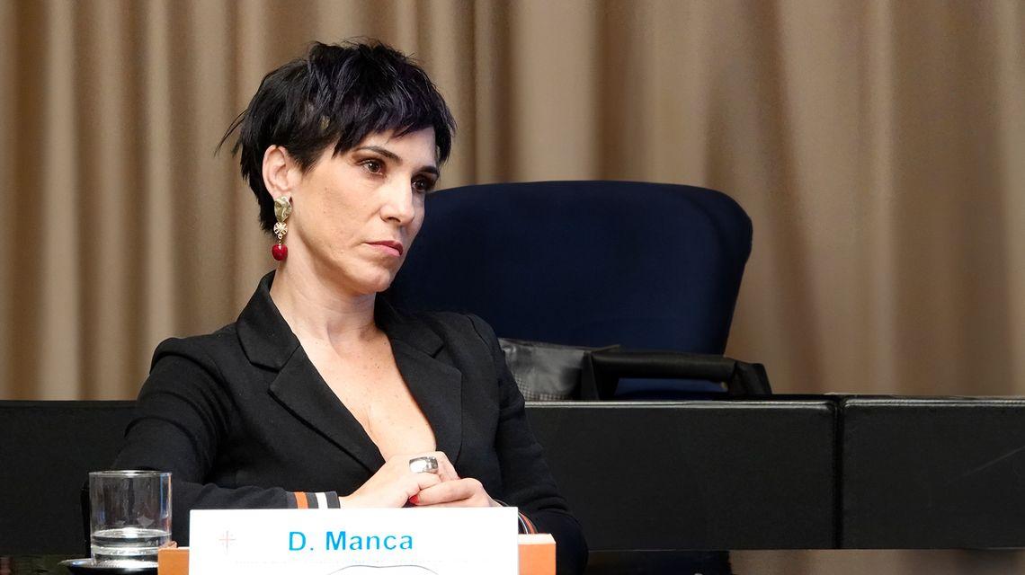 
	L'assessora Desir&egrave; Manca


