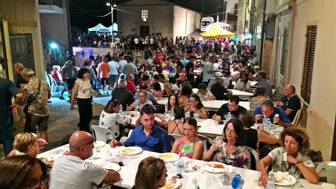 Bessude celebra la Sagra de sos ciciones e de sa mendula belinda