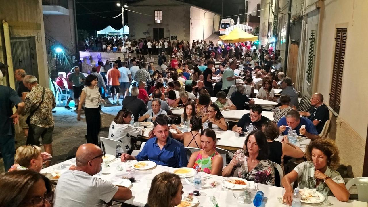 Bessude celebra la Sagra de sos ciciones e de sa mendula belinda