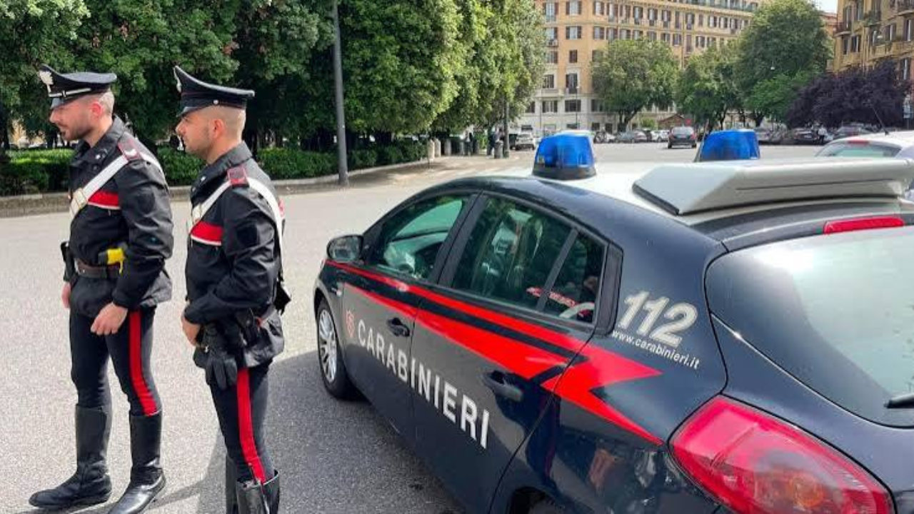 
	Una pattuglia dei carabinieri (foto archivio)&nbsp;

