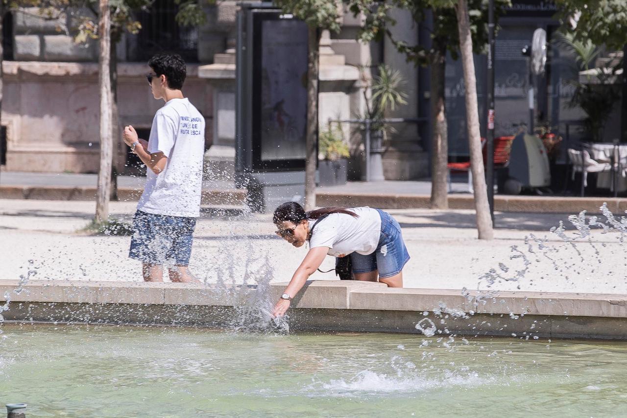Emergenza caldo in Sardegna, domani allerta rossa per ondate di calore - ecco dove
