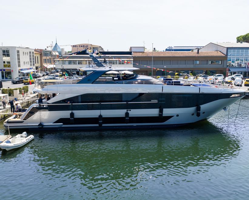 
	Maiora M30

