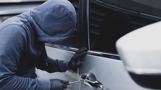 Ferrara, auto e moto nel mirino dei ladri: in un anno spariti 150 veicoli