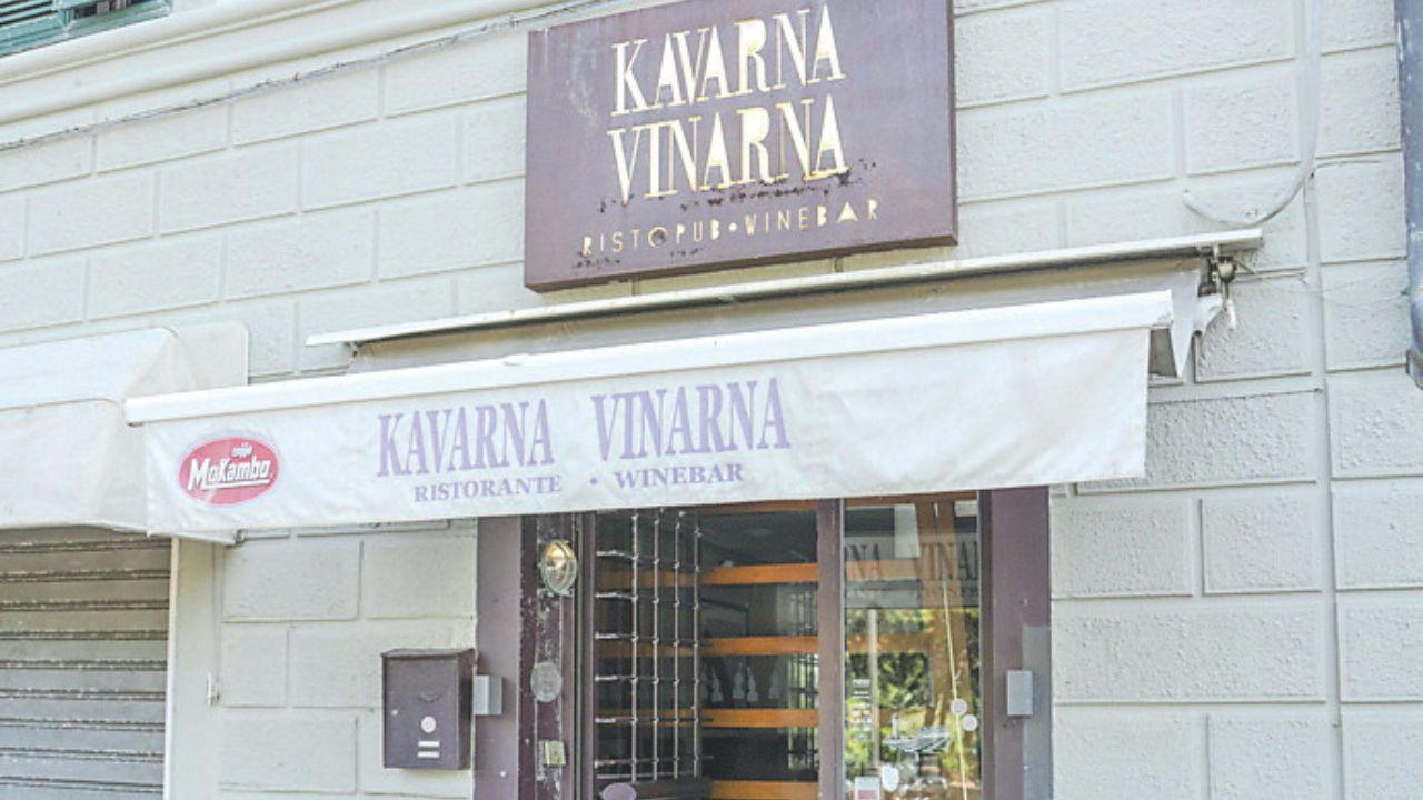 L'esterno del Kavarna Vinarna (foto Stick)
