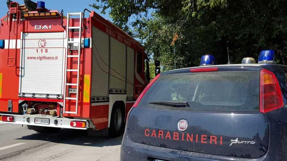 Capannori, minaccia di far saltare il palazzo: bloccato e ricoverato in ospedale<br>