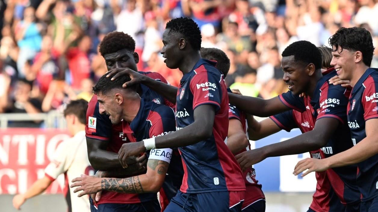 Coppa Italia, il Cagliari piega l’Arezzo con un rigore di Deiola