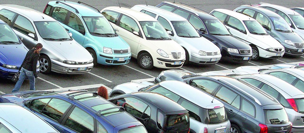 Furti d’auto, Reggio Emilia terza in regione: 286 casi in un anno. I 5 consigli per proteggersi