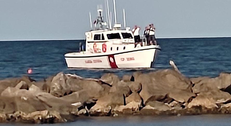 Porto Garibaldi, lo credono disperso in mare ma stava passeggiando