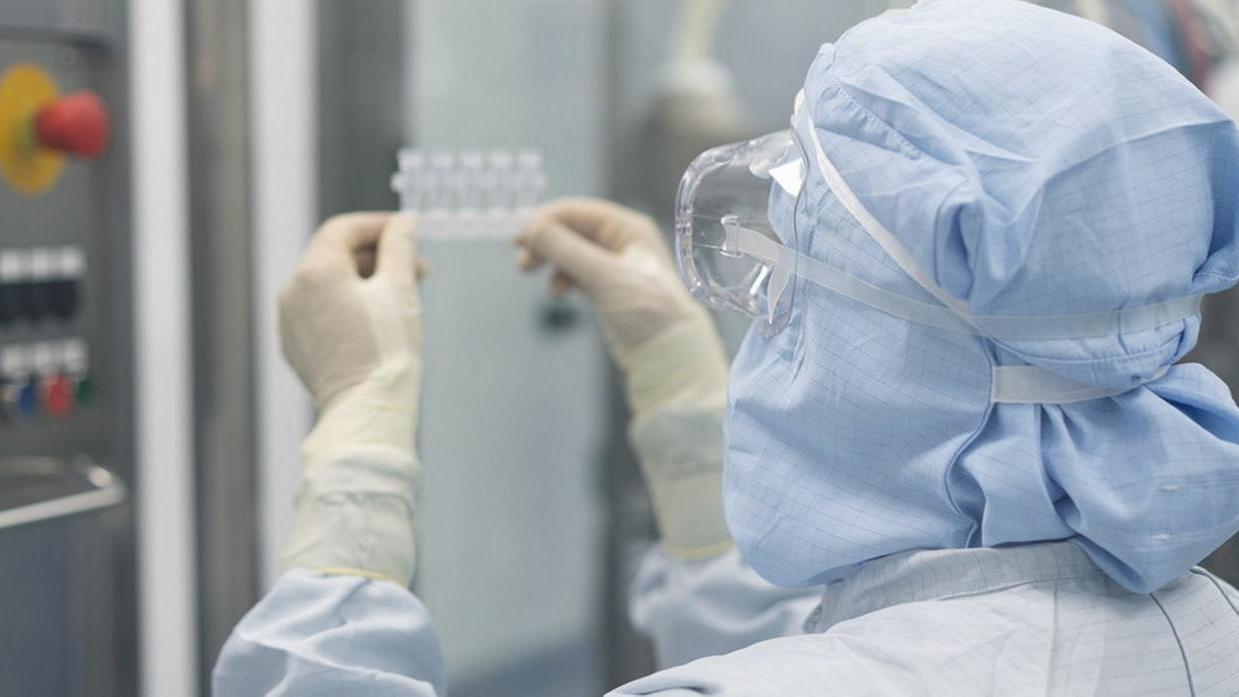 Le microplastiche causano la Sla? La scoperta dei ricercatori Unimore