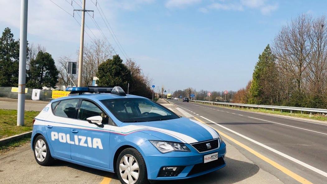 Ubriachi molesti a Ferragosto: tre sanzionati. Il bilancio dei controlli della polizia nel week end
