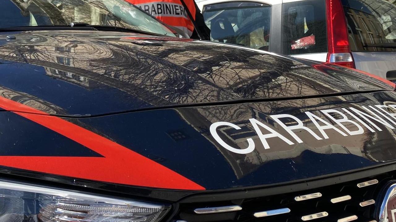 Il Gaviscon contro il malocchio e le mani sullo stomaco: coppia accusata di truffa ai danni di un’anziana