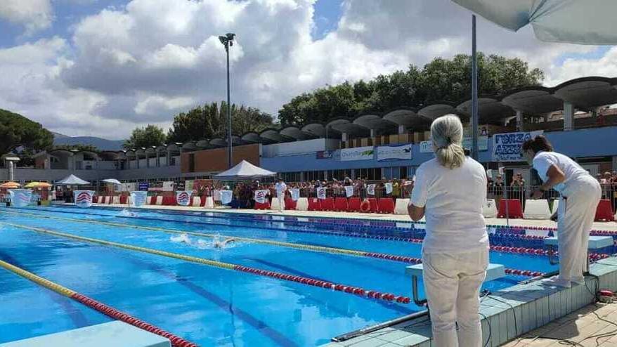 Prato, fondi del Pnrr revocati alla piscina di Iolo. Biffoni: «Comune parte lesa, il piano va avanti»