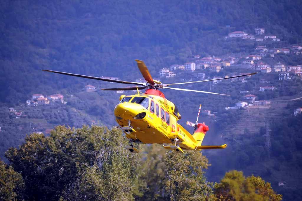 Malore in bicicletta, uomo trasportato in ospedale con l’elisoccorso – Cosa sappiamo