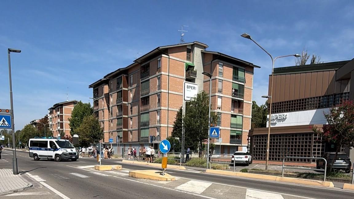 Ciclista travolto da un’auto a Carpi: muore un anziano