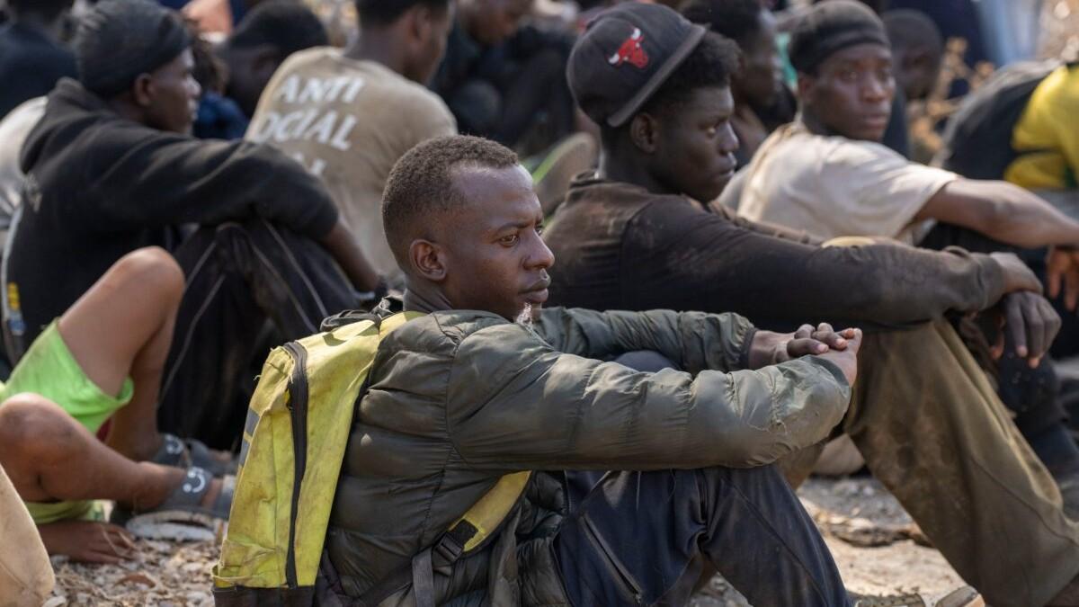 Migranti, anche la Svizzera pronta a riprendere le espulsioni verso l’Italia: ecco da quando