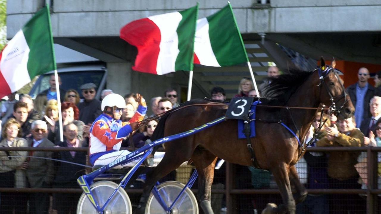 Una foto del trionfo di Varenne a Modena del 4 aprile 2001
