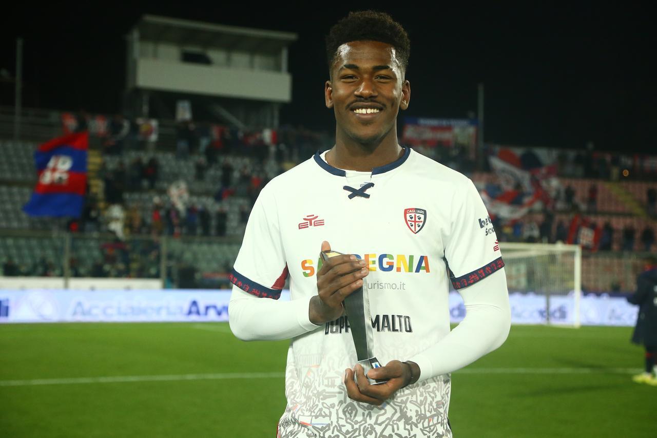 Yael Trepy, il calciatore del Cagliari si risveglia dal coma: ecco come sta
