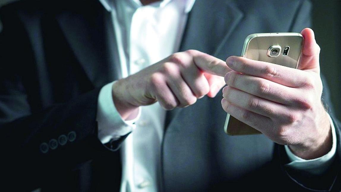 Lei lo lascia, lui la perseguita: 24enne americano arrestato per stalking nel Sassarese