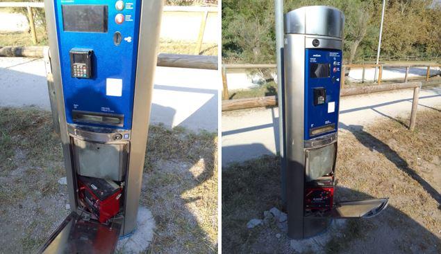 Vandali a Lido Spina: forzati due parcometri, danni vari e bottiglie rotte