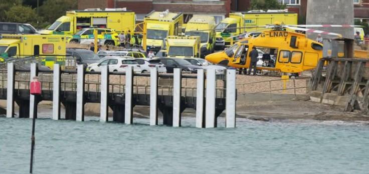 Bimba resta impigliata nella rete da pesca: genitori e sorella si tuffano per salvarla e annegano
