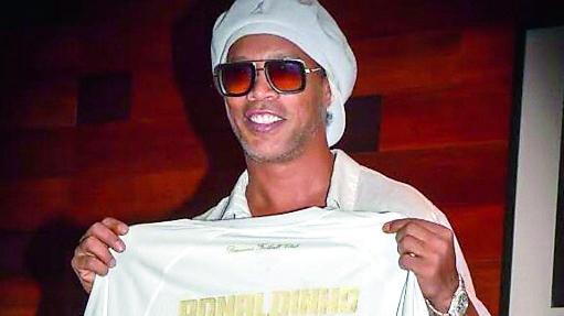 Ronaldinho al Mapei, i tifosi sognano di vederlo in tribuna nella sfida Reggiana-Ravenna