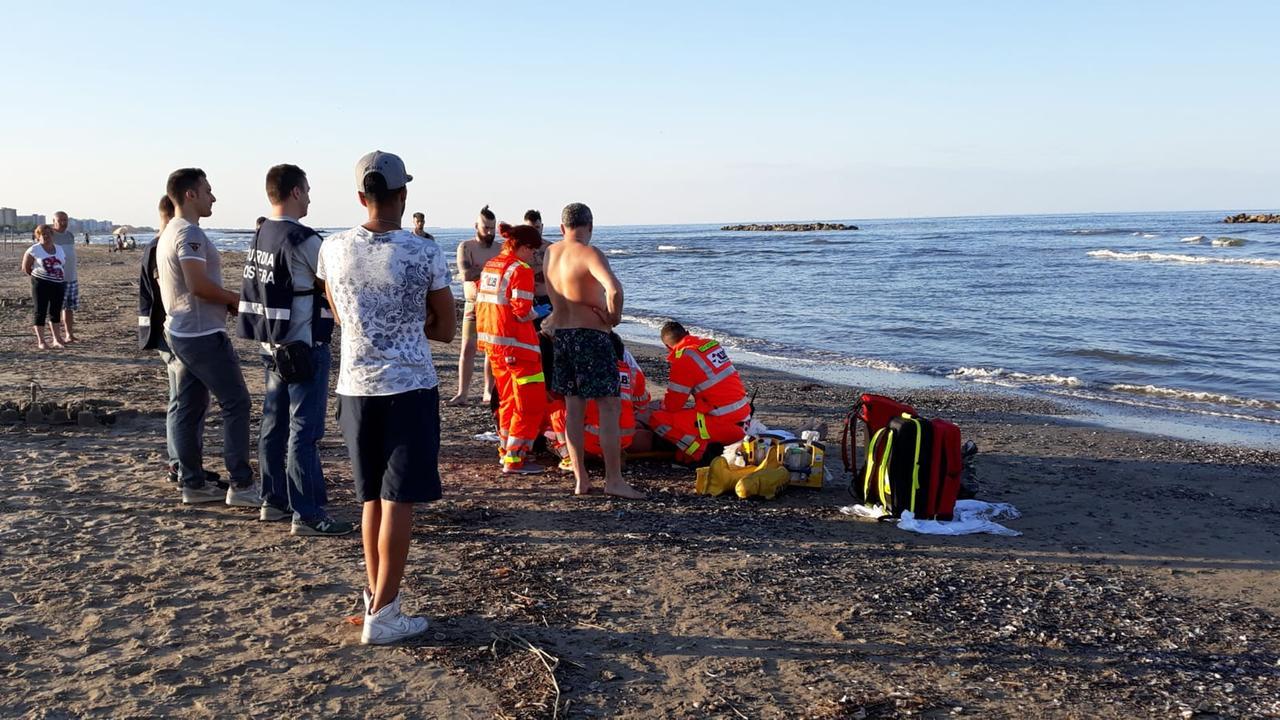 
	Soccoso in spiaggia (foto archivio)

