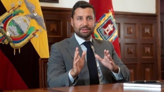 Elicottero precipita in Kenya, morte 7 persone. Tra loro un italiano: era il braccio destro del presidente dell’Ecuador