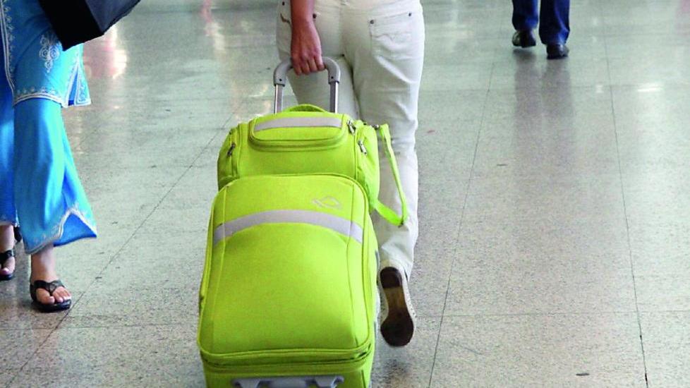 Massa, quando la vacanza diventa un incubo: «Auto a noleggio ammaccata». E deve sborsare 5mila euro