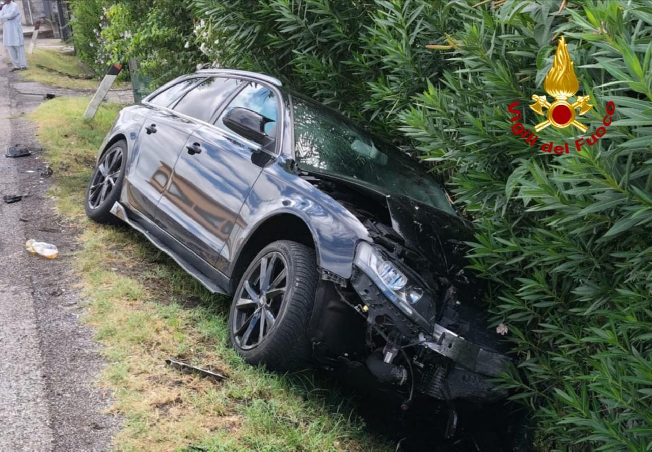 Scontro tra due auto a Guastalla, tre feriti: due sono gravi