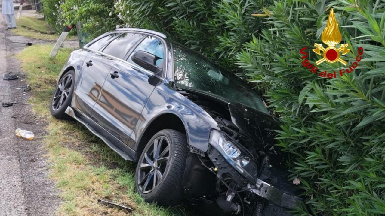 Scontro tra due auto a Guastalla, tre feriti: due sono gravi