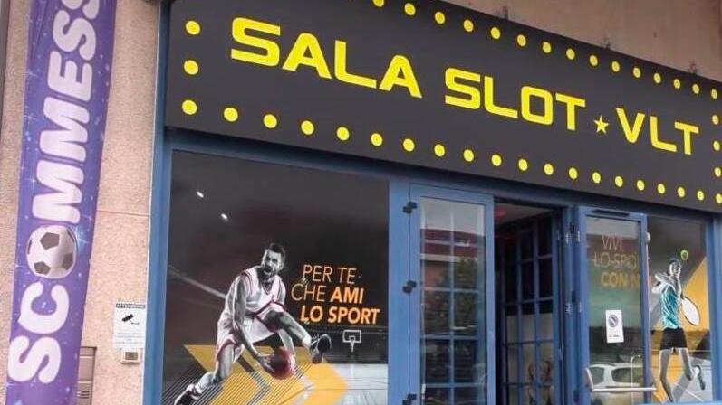 Castelfranco, preso mentre fa le valigie il rapinatore con la mannaia