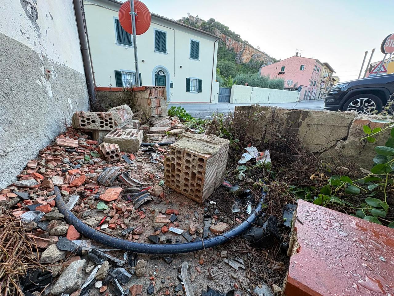 Uliveto, schianto in moto: muore a 18 anni
