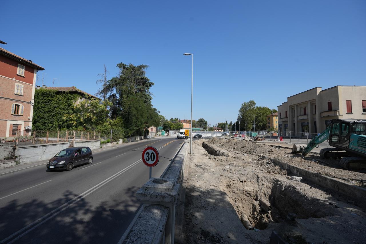 Porta Santa Croce, scatta il maxi-cantiere: cosa cambia da domani, l’impatto sulla Circonvallazione e quanto durerà
