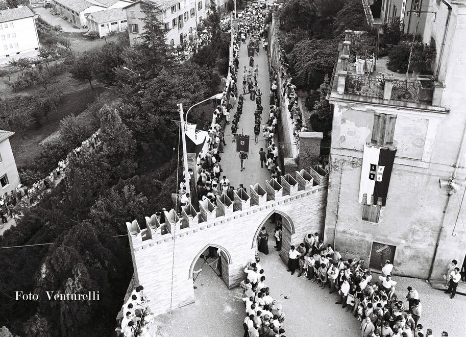 La storica Dama Vivente di Castelvetro compie sessant’anni. «Pronti per settembre»