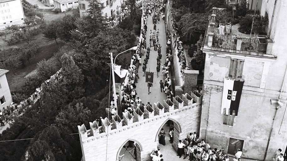 La storica Dama Vivente di Castelvetro compie sessant’anni. «Pronti per settembre»