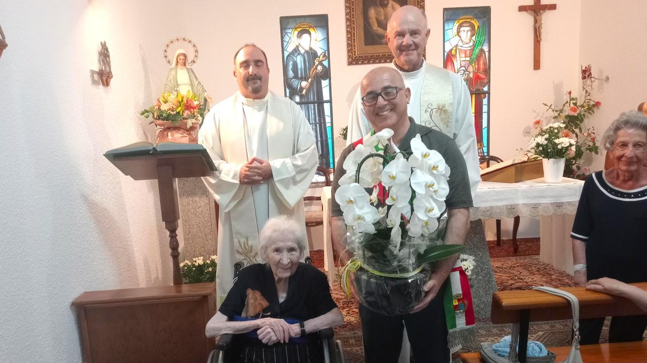 Maestra e prima sindaca donna del paese: Anna Luciano compie 102 anni
