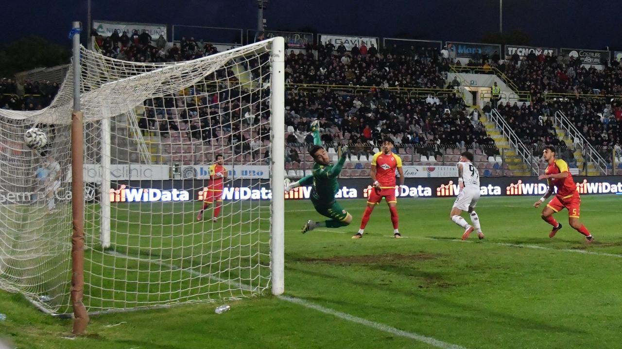 La Torres dà appuntamento ai tifosi al Vanni Sanna