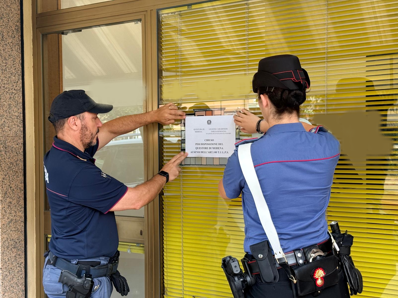 Irregolarità, ospiti fantasma e pregiudicati: hotel chiuso per 15 giorni