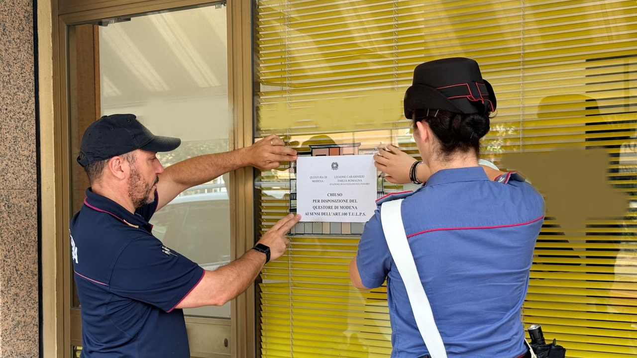 Irregolarità, ospiti fantasma e pregiudicati: hotel chiuso per 15 giorni