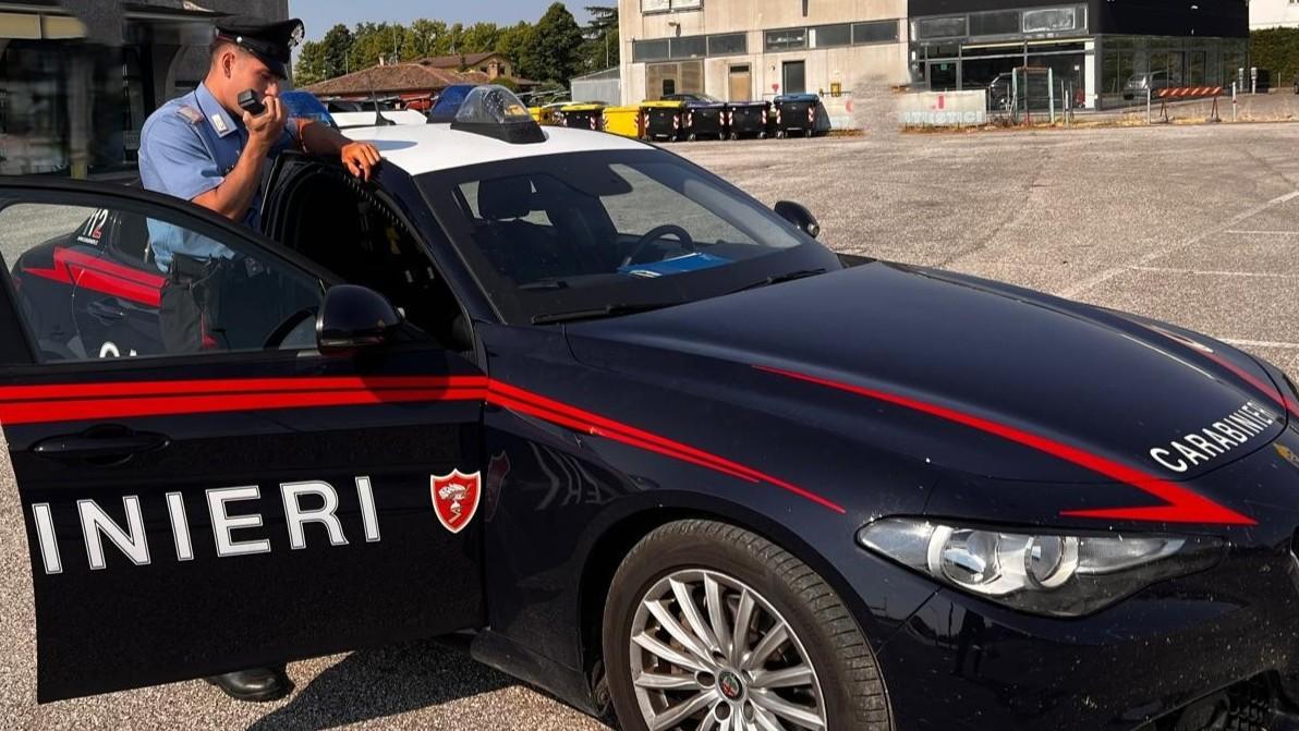 Copparo, colpi di mattarello al 16enne in motorino: in due per disarmarlo
