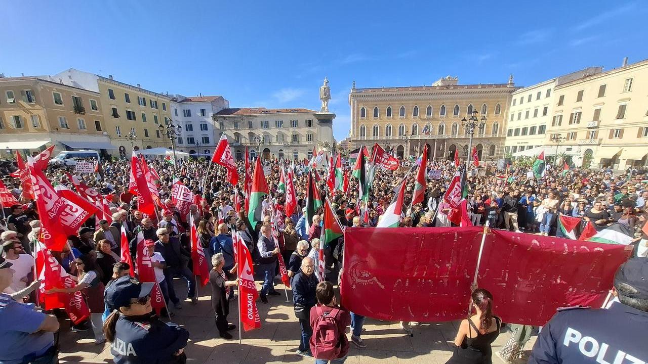 Sassari, decine di indagati per la manifestazione pro Palestina: cosa sappiamo